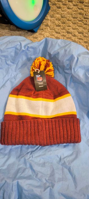 Новая шапка  с бубоном Washington Redskins Reebok NFL