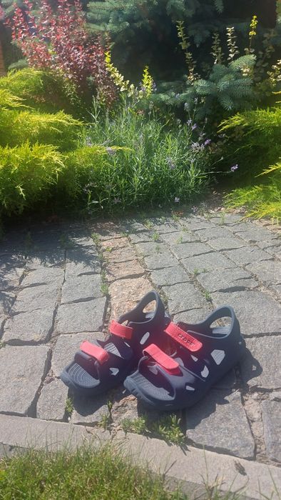 Крокси унісекс J 3