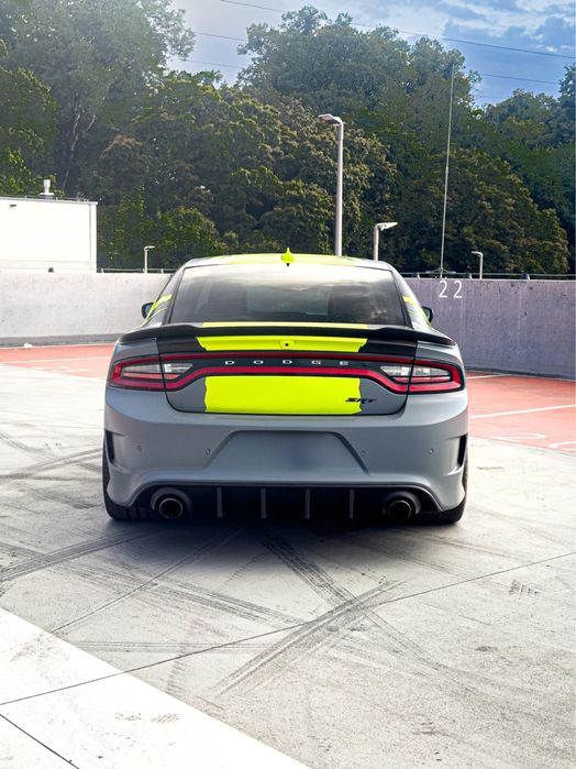 Dodge charger 6.2 SRT HELLCAT