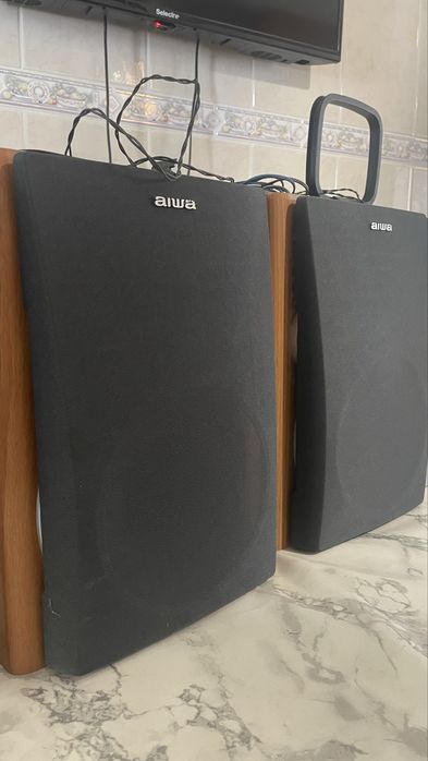 Colunas AIWA