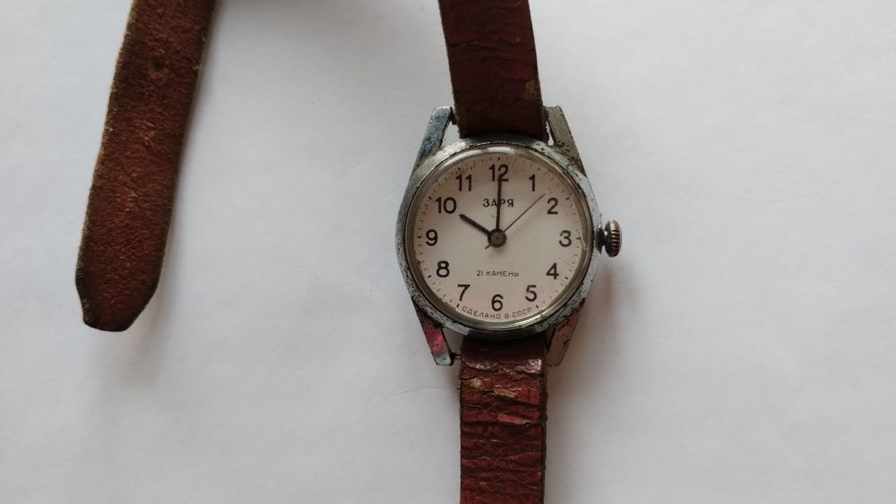 Годинник "Заря" механічний 21 камінь