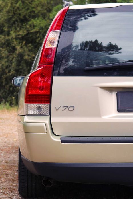 Volvo V70  2.4i (5 Cil.) Aut. **Irrepreensível**
