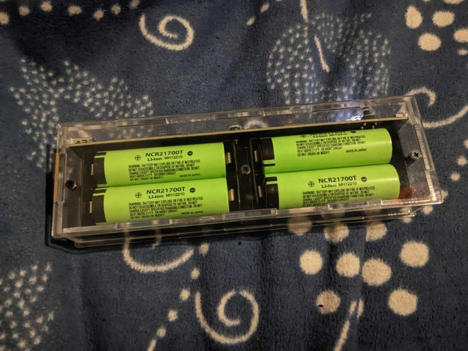 Павербанк на 45Ватт на акумулятори 21700. 20000mAh. Повністю справний!