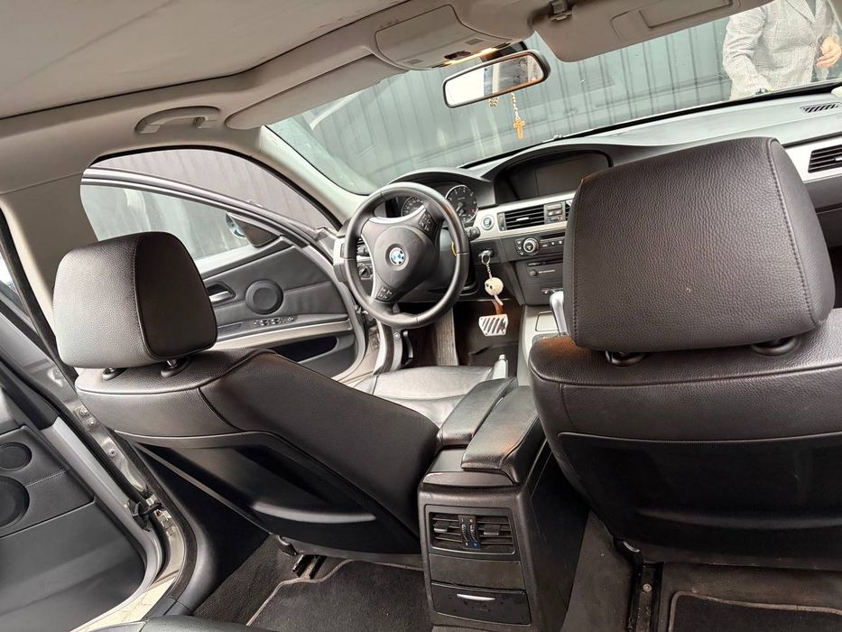 Bmw е91. 320i   2006р