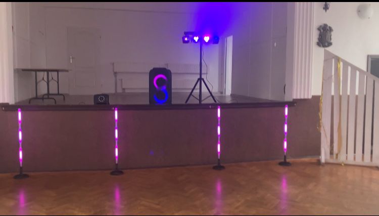 Wynajem Projektor Głośnik JBL  520_ Dym _ Światła Sticky Urodziny