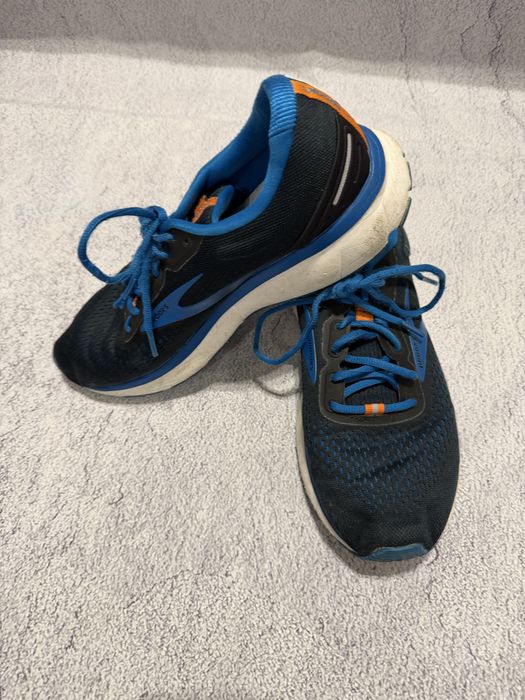 Brooks trace r.44,5 (28,5)