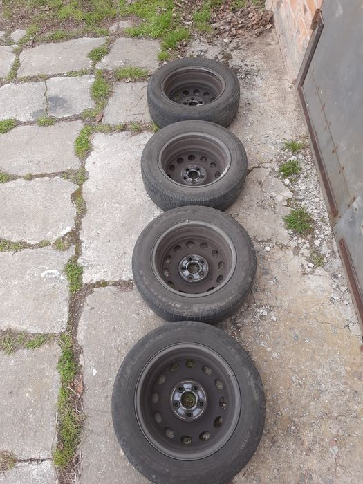 Диски R 15 з Фольцвагена Таурана .Ціна за 1 шт.