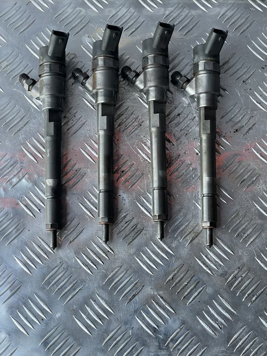 Форсунки Рено Мастер Трафик Опель Виваро trafic master Nissan xtrail