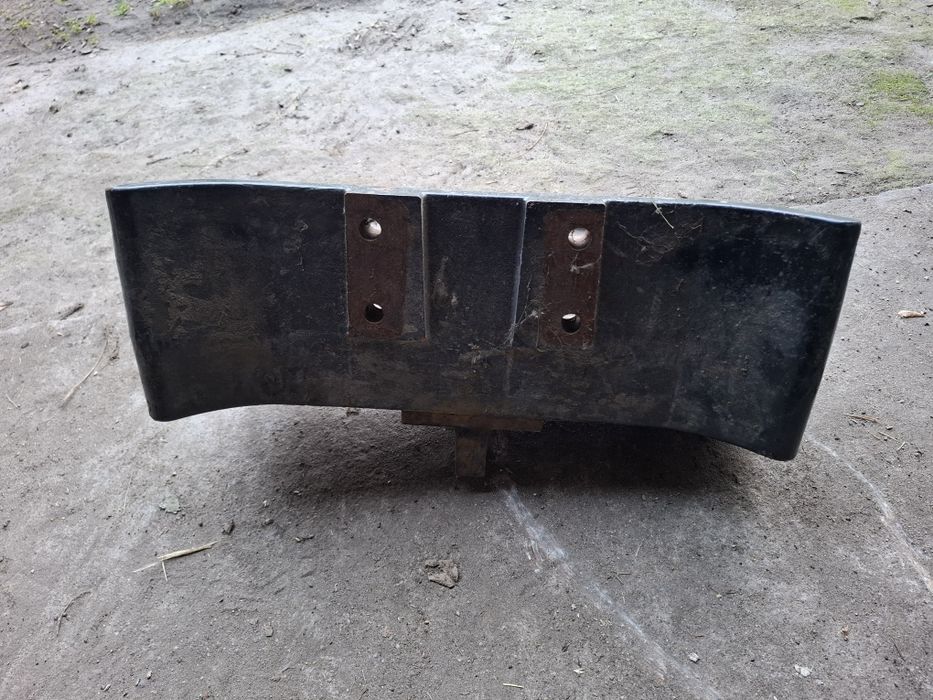 Mocowanie wspornik do obciążnikuw New holland