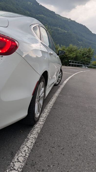 Chrysler 200  2015