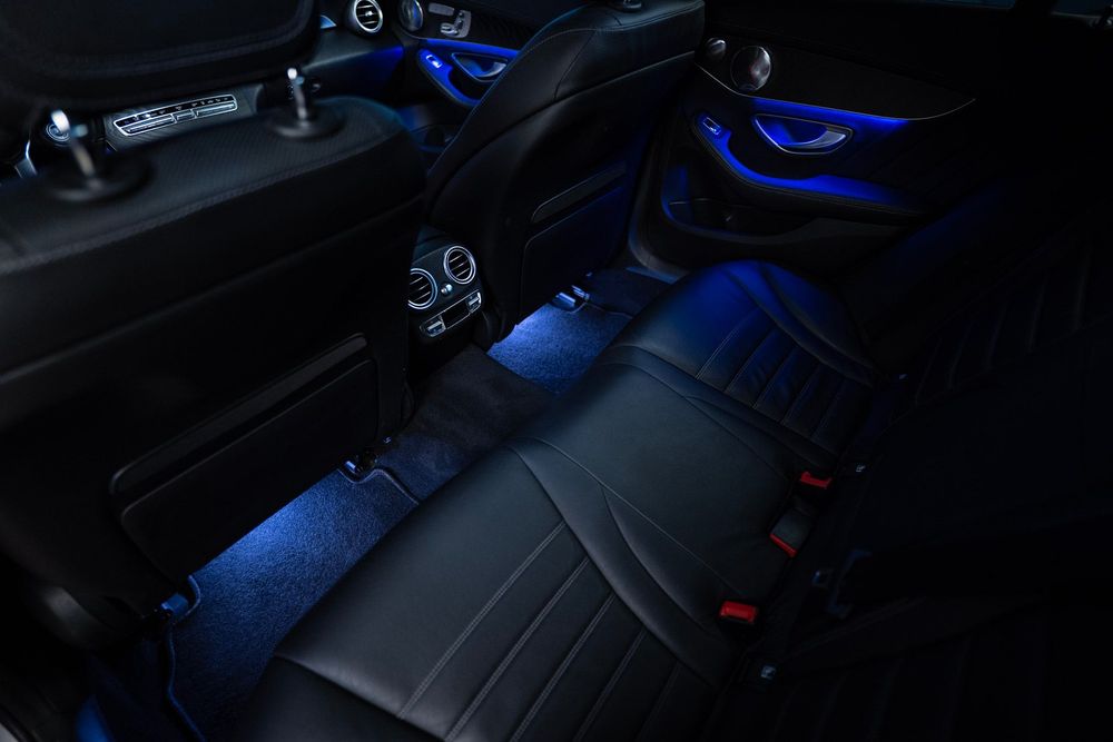 Mercedes-Benz c300de | AMG | Pack Night | Ambient | Autopilot | Full