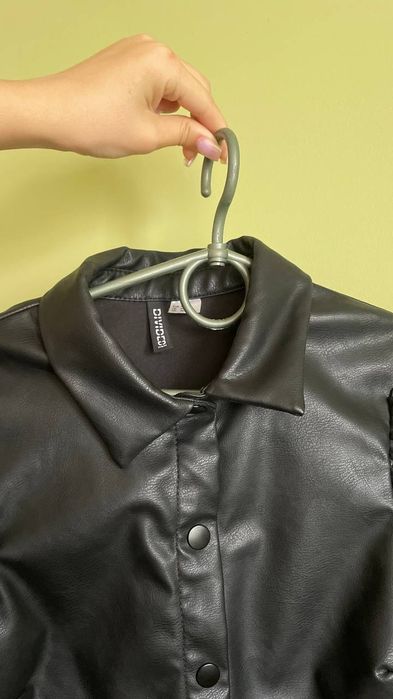 Шкіряна сорочка.