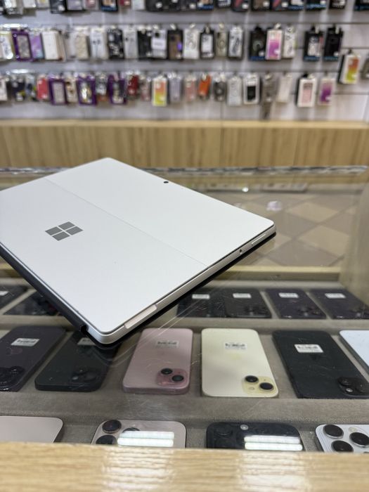 Microsoft Surface 8 PRO i5 8GB/256GB