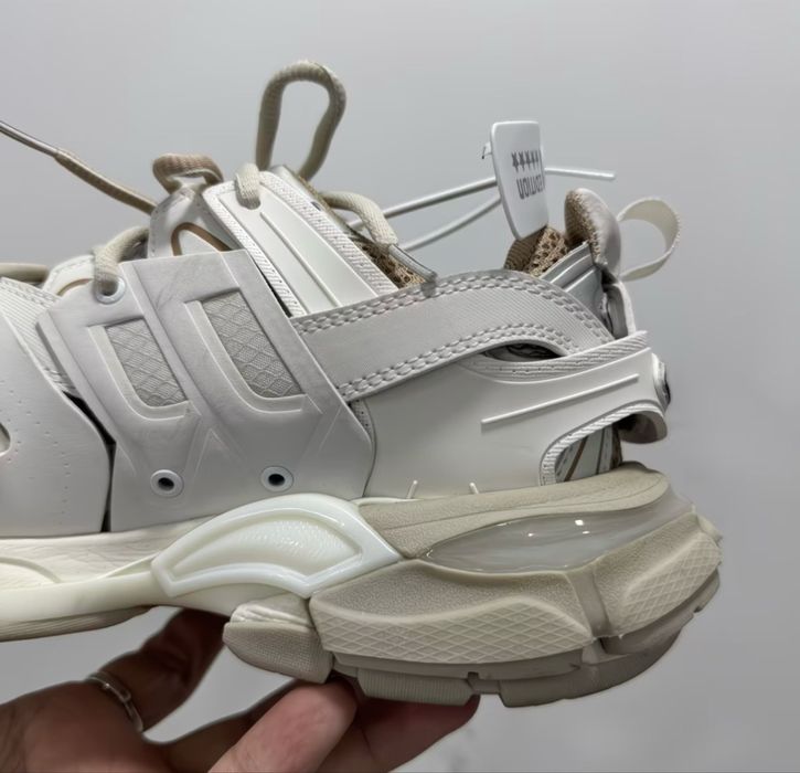 Balenciaga track 3! В наявності!