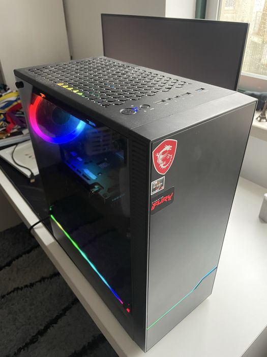 PC Gaming AMD 5600X + RX 6600