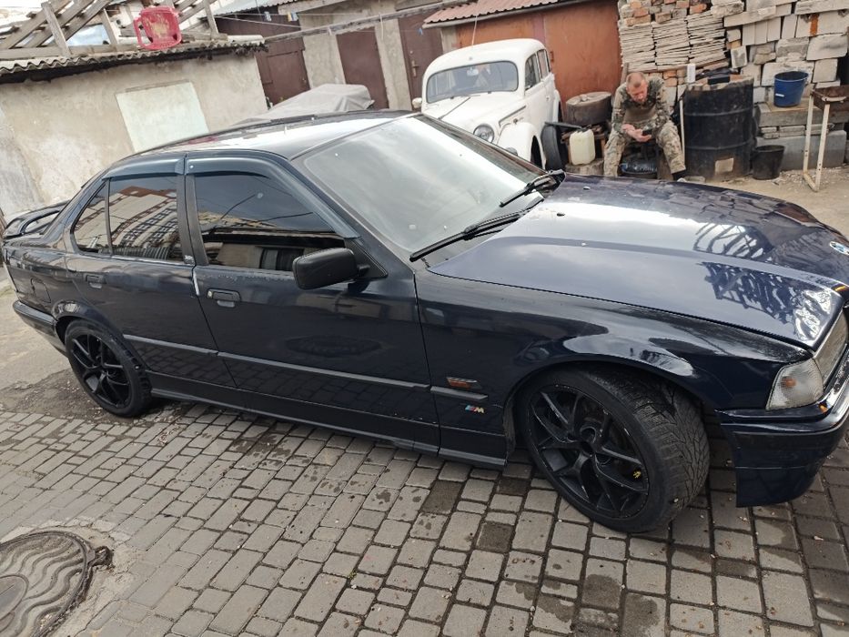Продам легендарную BMW e 36