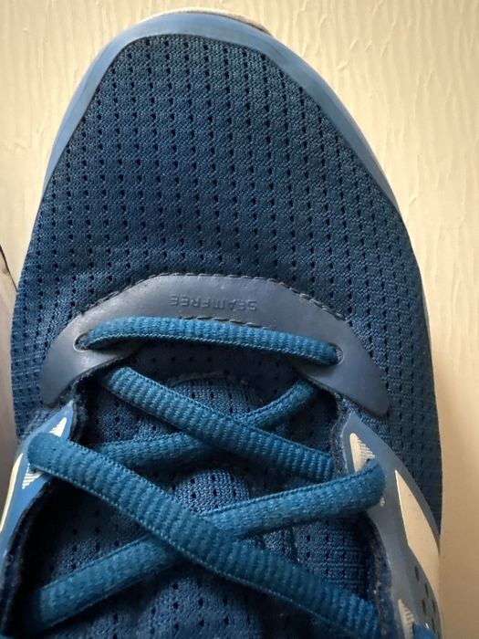 Кросівки Adidas 42 р
