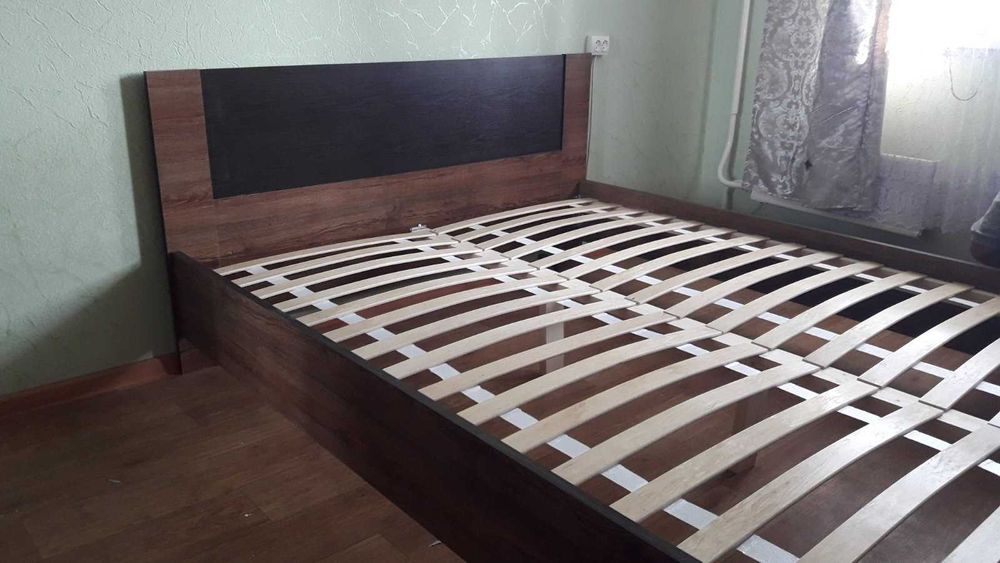В наявності Нове ліжко за ціною Б/У Ліжко двоспальне  160 + ламелі дуб самоа Доставка