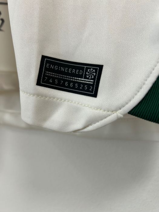 Camisola da Seleção de Portugal nova assinada pelo 11 titular - M/L