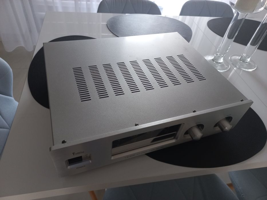 Yaqin vk2100 wzmacniacz hybrydowy
