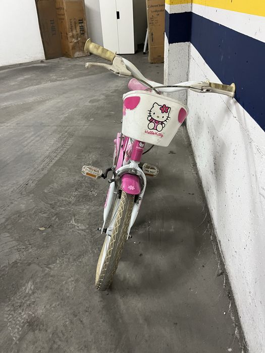 Bicicleta hello kitty criança