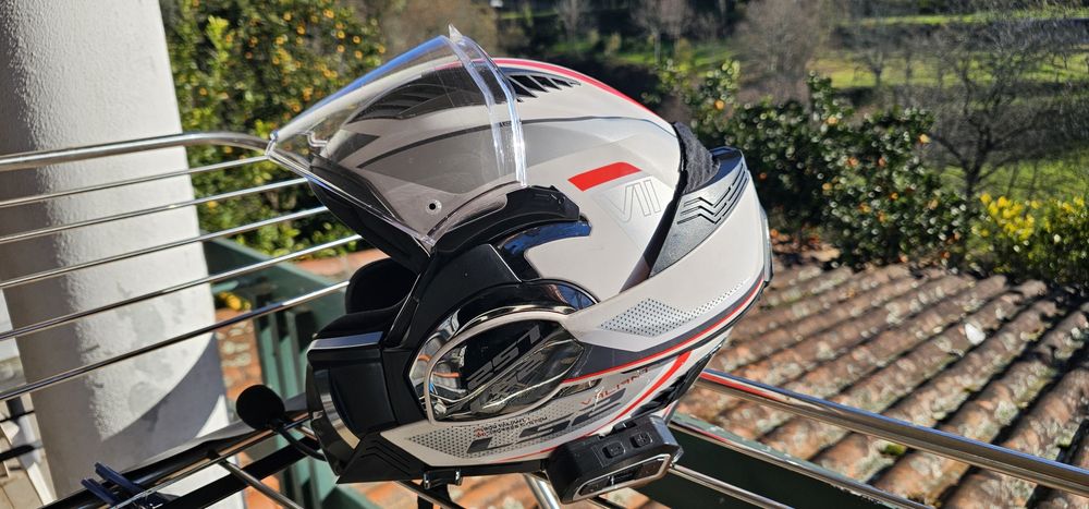 Capacete Modular LS2 versão Valiant II