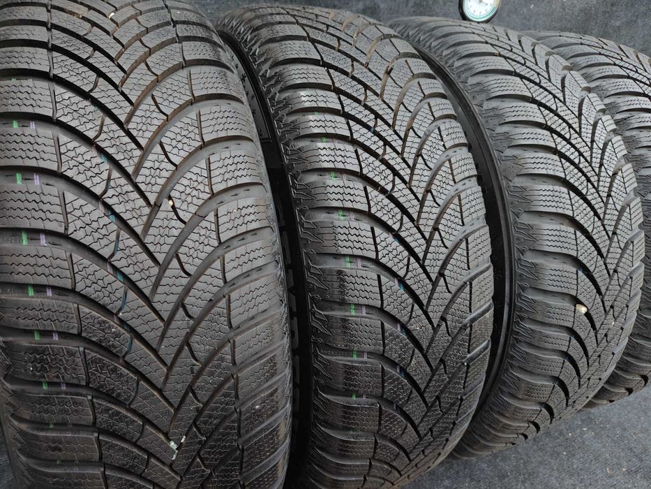 Koła Zimowe VW Touran Caddy T-Roc Octavia Ateca  205/60/16 Semperit  8,5mm 2025r NR 16001
