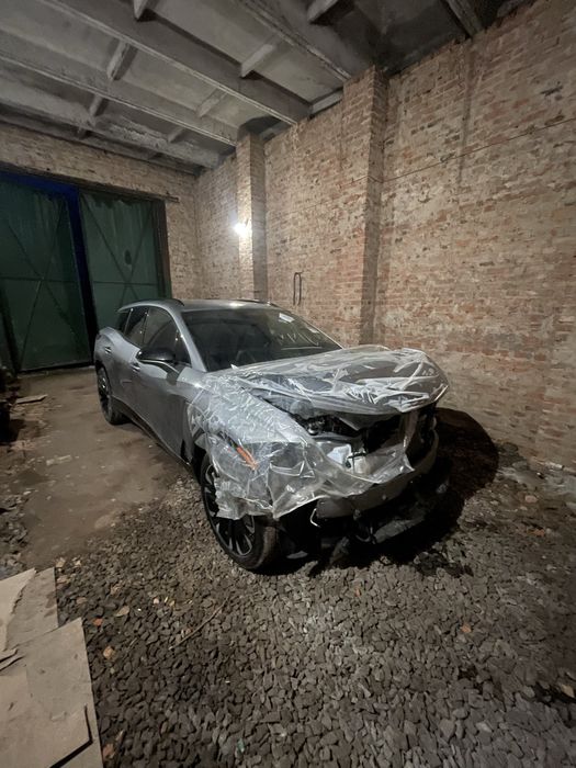 Автомобіль легковий