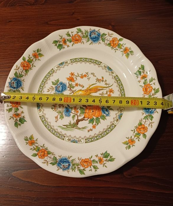 Prato raso da Fabrica de Porcelanas de Sacavém