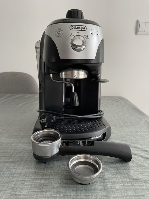 Máquina de Café Delonghi