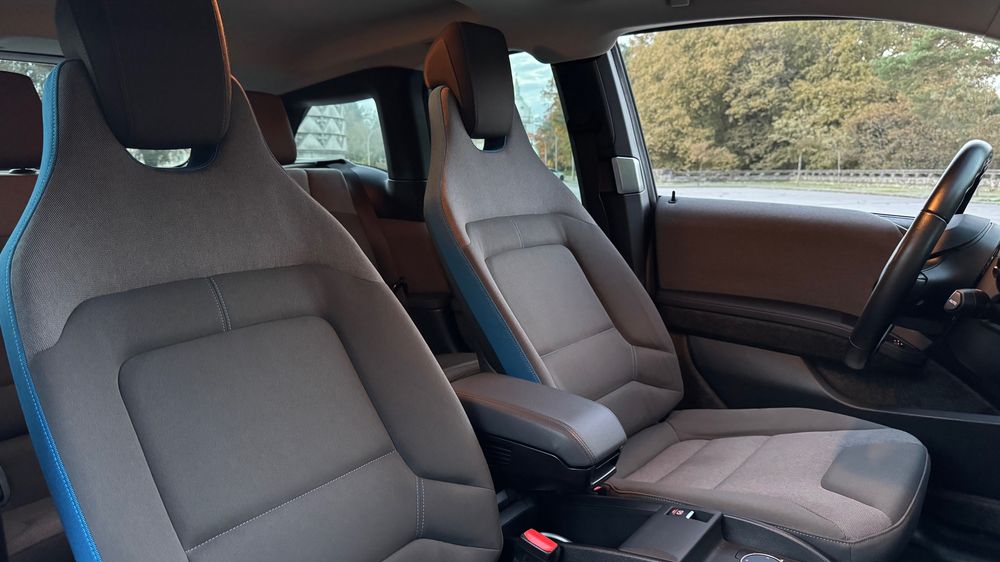 BMW i3 120ah 2021 com apenas 35.000km Impecável