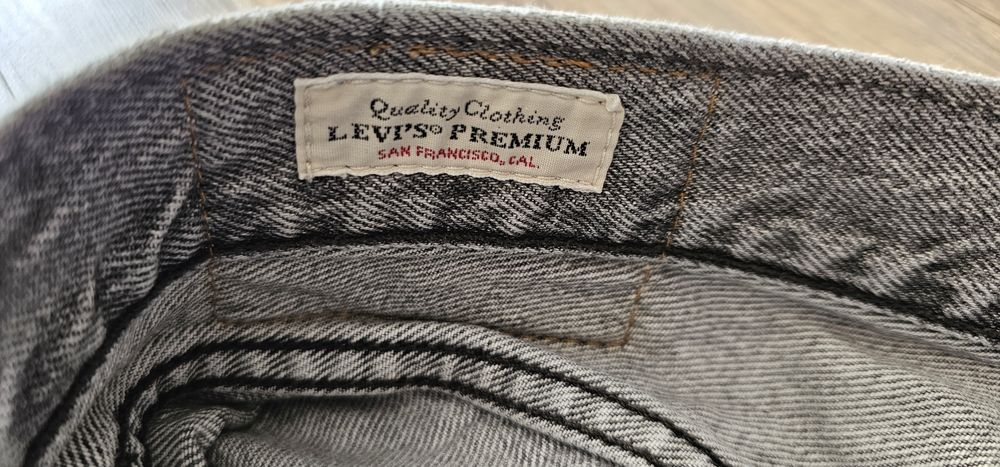 Levis spodnie męskie model 551 rozmiar W34 L32 wymiary widać na zdjęciach