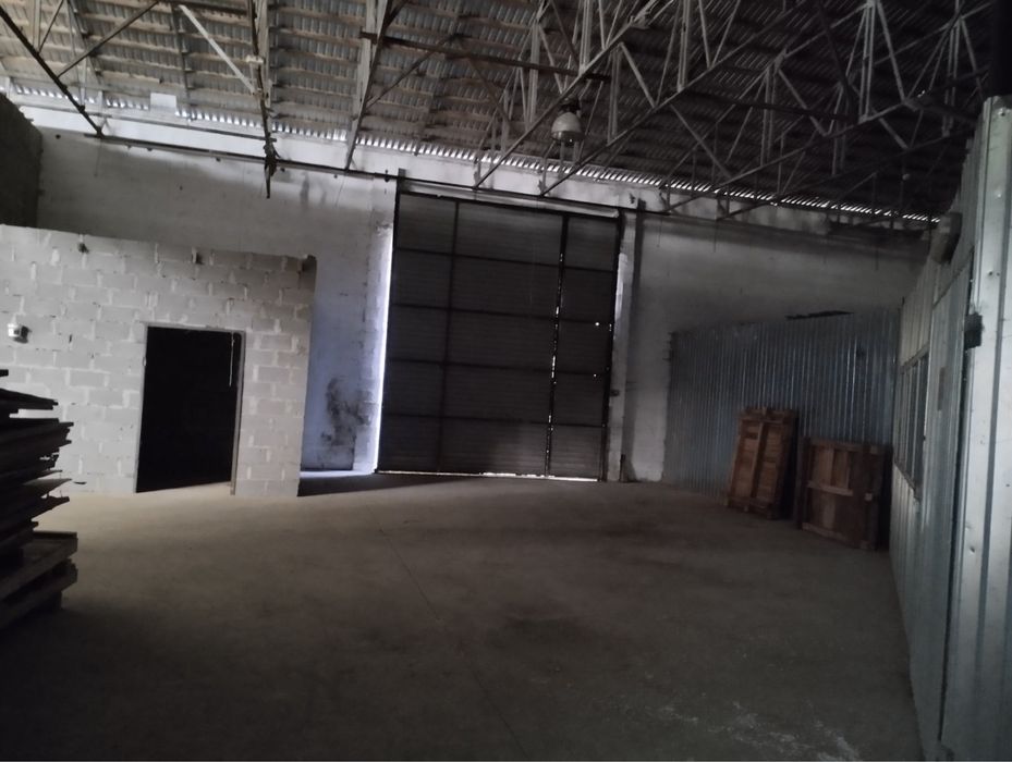 Виробниче, та складське приміщення