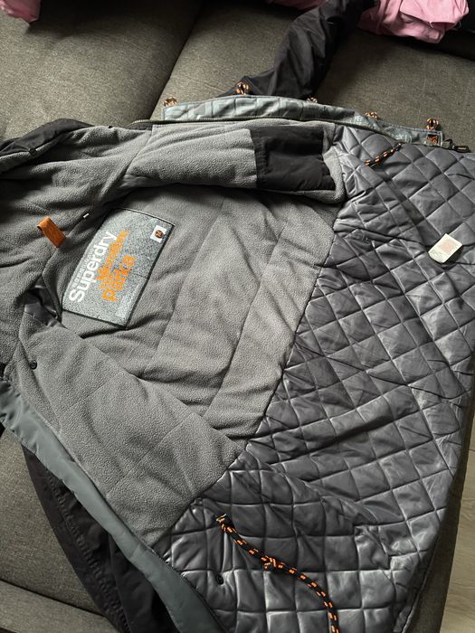 Крутезна чоловіча парка на європейську зиму холодну осінь