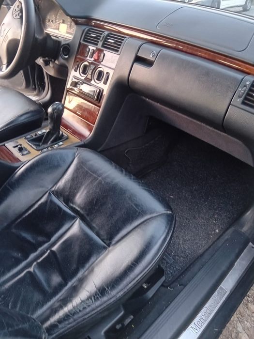 Vendo ou troco Mercedes Benz é220 CDI