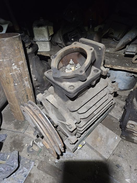 Продам електромотора