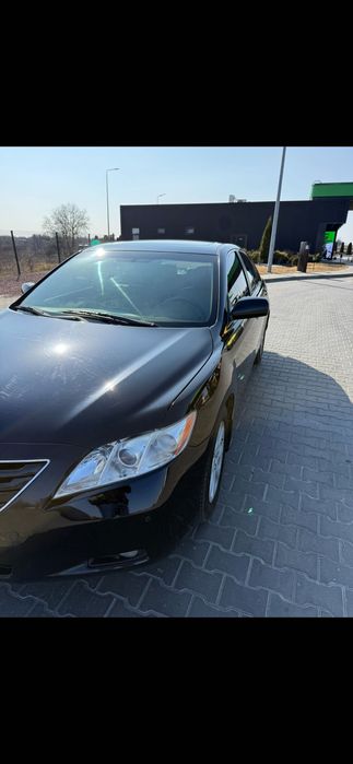 Toyota Camry. 40