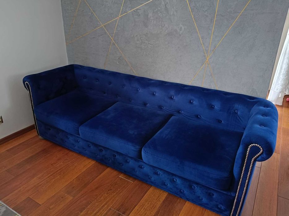 Sofa, kanapa trzyosobowa - granatowa.