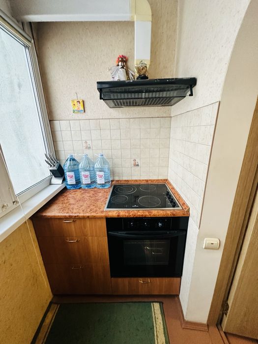 Здається однокімнатна квартира біля метро Святошин