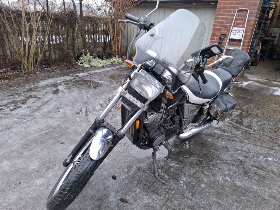 Honda  shadow vt500