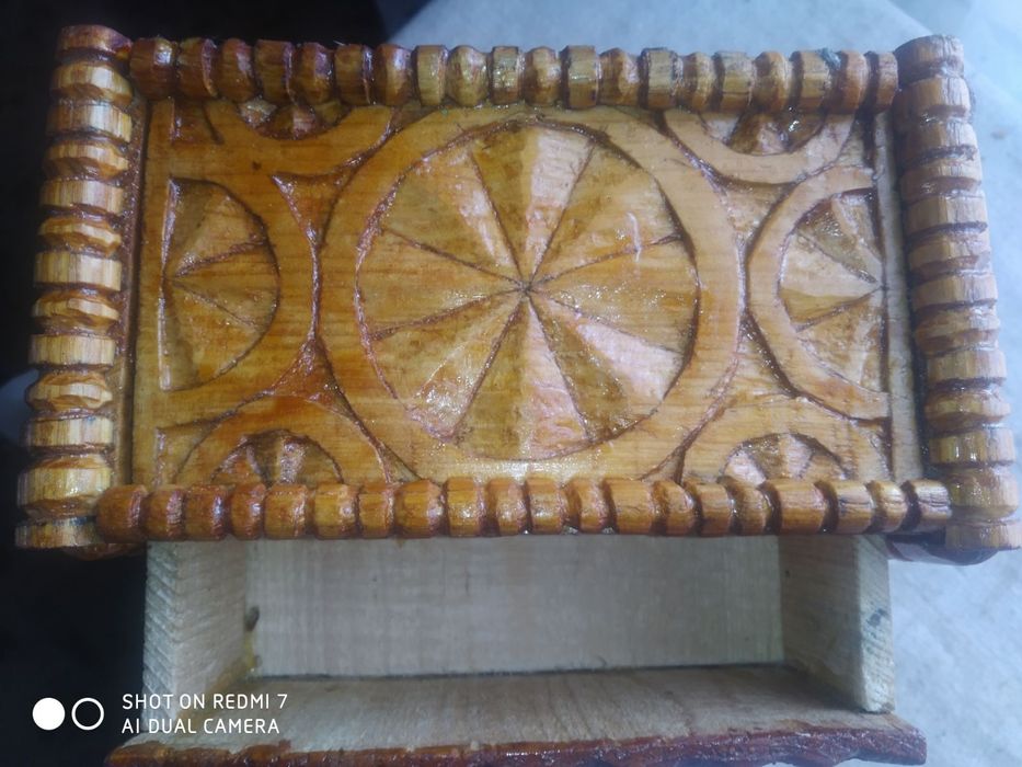 Вироби з дерева ручної роботи