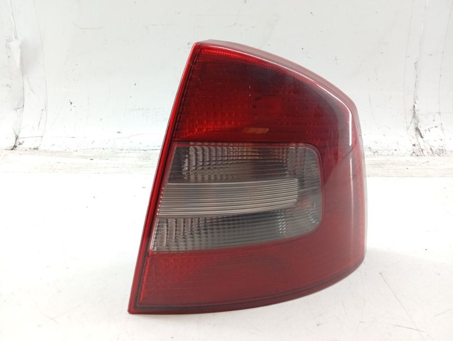Farolim Stop Direito - SKODA Octavia II (1Z3) | 04 - 13