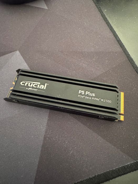 SSD Crucial P5 Plus 1TB M.2 para PS5— Muito bom estado