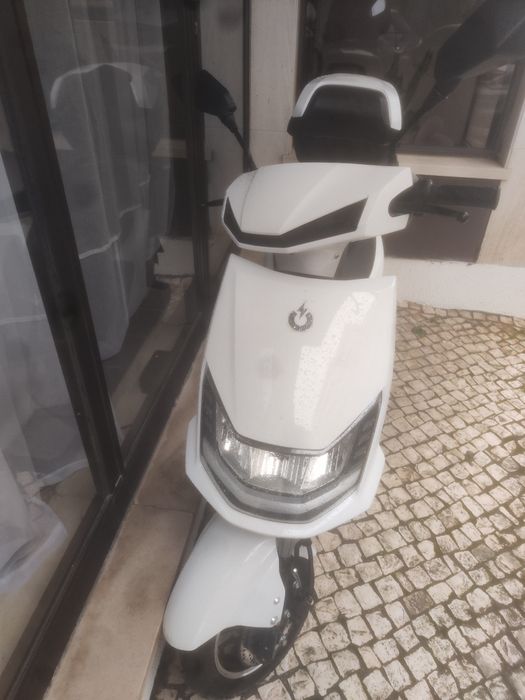 Mota elétrica 5 meses de uso bem conservada