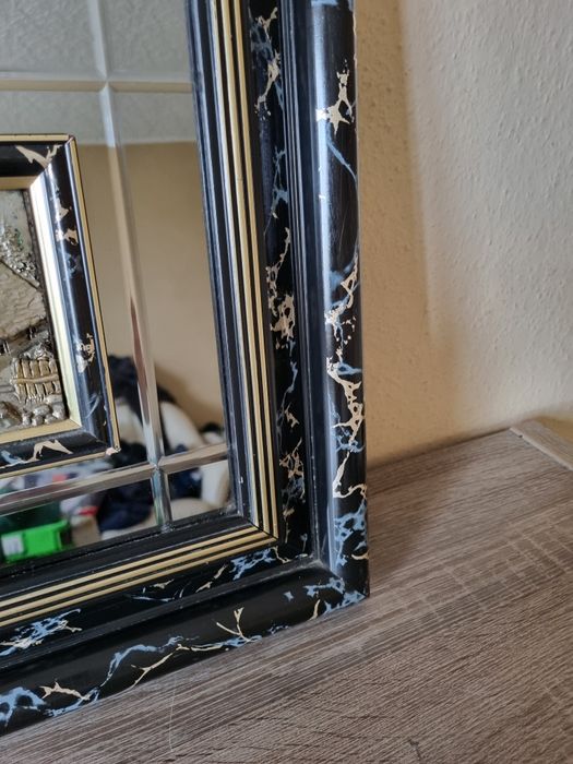 Obraz przedstawiający płaskorzeźbe
