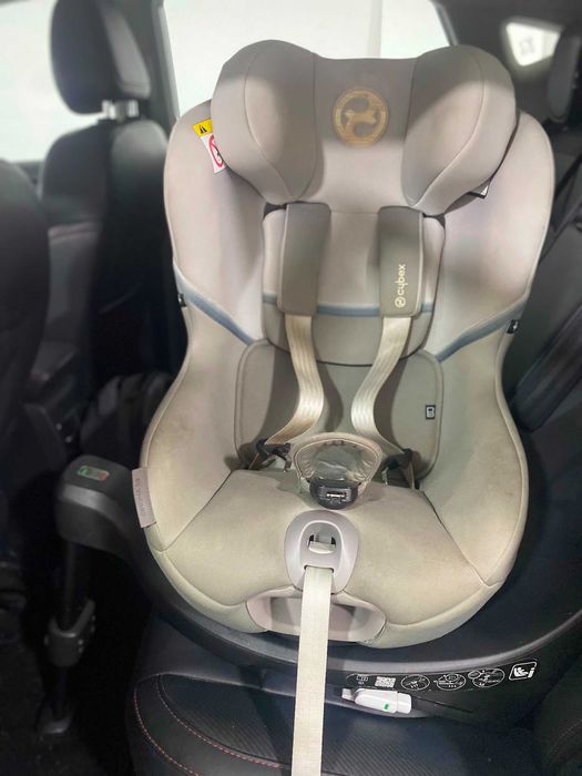 Cadeira Auto Cybex Sirona S2 i-Size Rotativa 360 com Base ISOFIX