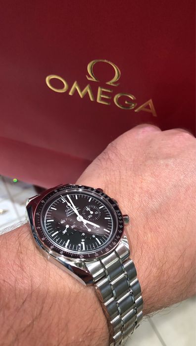 Omega Speedmaster Moonwatch Professional