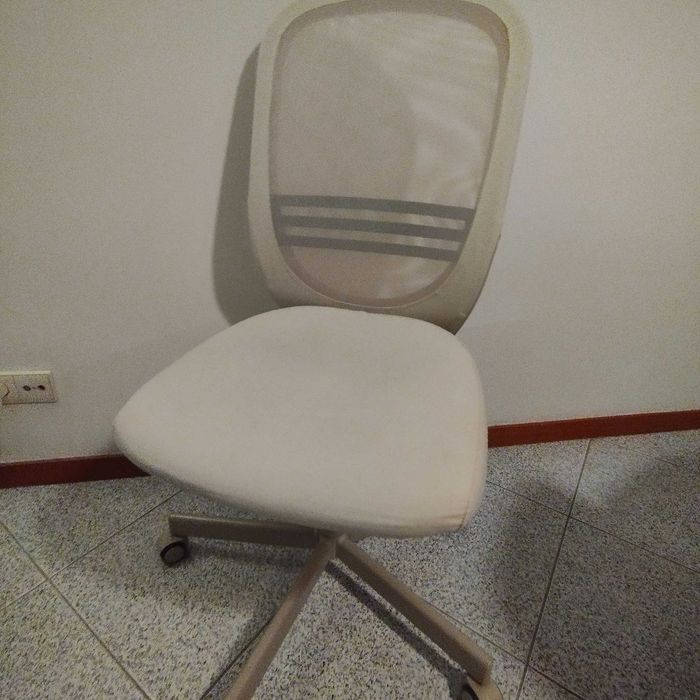 Vendo cadeira giratória FLINTAN IKEA