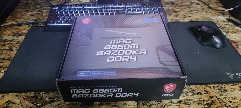 MSI MAG B660M Bazooka DDR4 + 32GB RAM DDR4 3200Mhz
