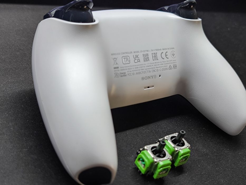 Dualsense PS5 com joysticks TMR Favor Union